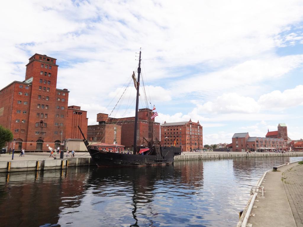 Ferienwohnung Am Alten Hafen Вісмар Екстер'єр фото